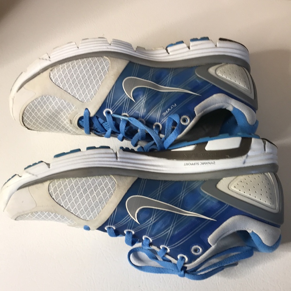 Nike Women’s Lunarglide 2 With Fitsole Cushioning. Blue And White. Size …
